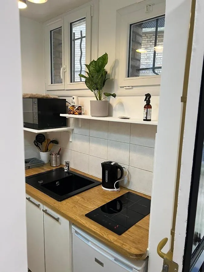 Studio Sacre-Coeur Montmartre - Hala Paris Apartment